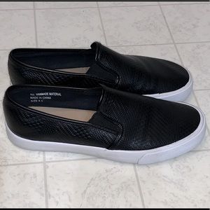 Women’s Black Restricted Slip-On, Size 8.5